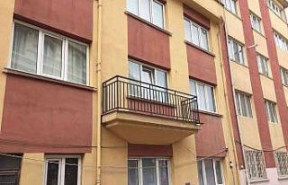 Balkonu yapıp kapıyı unuttular