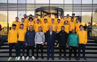 Başkan Aygün, ilçenin sporcularıyla buluştu