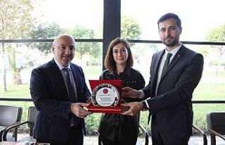 Başkan Bıyık, "Eğitimin her zaman yanındayız"