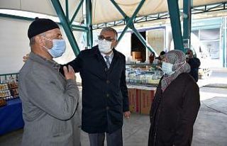 Başkan Bozkurt’tan pazar ziyareti