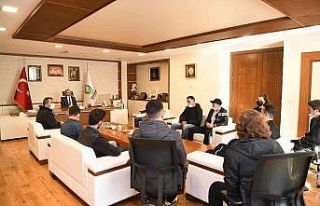 Başkan Çiftçi, POMEM’i kazanan gençleri ağırladı