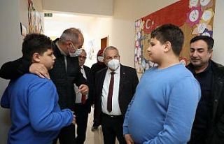 Başkan Demirtaş’tan çat kapı okul ziyaretleri