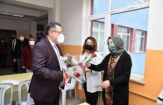 Başkan Genç, öğretmenlerin mutluluğuna ortak...