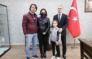 Başkan Vekili Koç, şampiyon Aktaş’ı ödüllendirdi