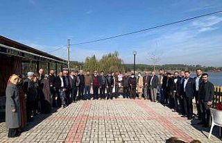 Başkan Yıldırım şehit ve gazi aileleriyle bir...