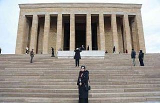 Bayburt’ta yılın öğretmeni Elif İslam Erel...