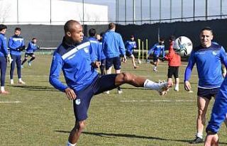 BB Erzurumspor milli arada günü çift antrenmanla...