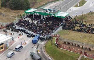 Belarus’ta 3 bin 500 göçmen Polonya sınırında...