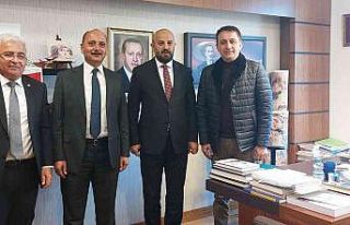 Belediye başkanları milletvekillerini ziyaret etti