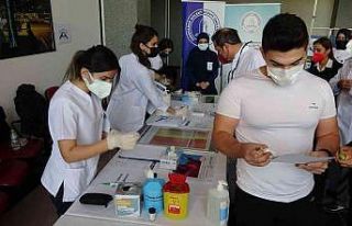 BEÜ Hastanesinde Dünya Diyabet Gününde etkinlik...