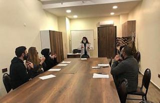 Beyoğlu’nda işaret dili kursu ile engeller kalkıyor