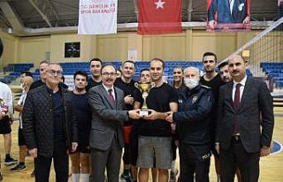 Bilecik İl Emniyet Müdürlüğü takımı turnuva...