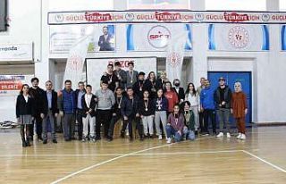 Birinci olmak için kıyasıya mücadele ettiler