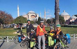 Bisikletleriyle Avrupa ve Asya turuna çıkan Fransız...