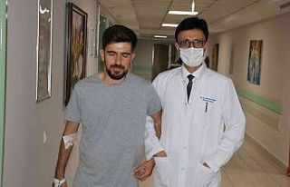 Böbreğinden 3 santimlik tümör çıkarıldı