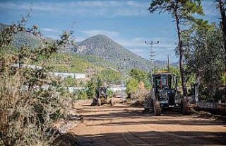 Bozyazı ve Aydıncık grup yollarında 10,6 kilometrelik...