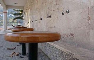 Bu kadarı da pes dedirtti, caminin muslukları 8...