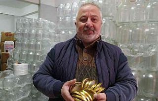 Bu sene ucuz olan kavanoz kapakları elde kaldı