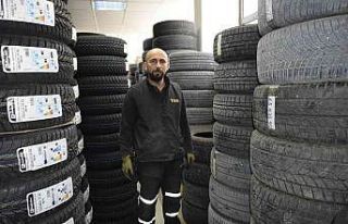 Burdur’da oto lastikçilerde kış lastiği yoğunluğu...