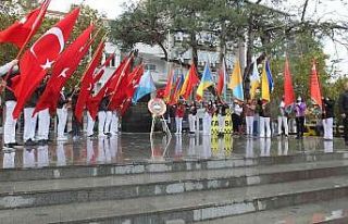 Burhaniye’de Öğretmenler Günü kutlamaları başladı