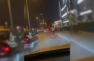 Bursa’da bisikletli gencin trafikteki tehlikeli...