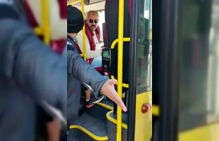 Bursa’da engelli bir kişi özel halk otobüsüne...