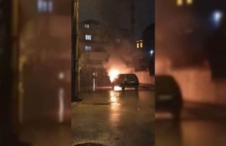 Bursa’da seyir halinde otomobil yandı, sürücü...