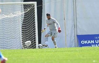 Bursaspor genç kalecisi Canberk Yurdakul’un sözleşmesini...