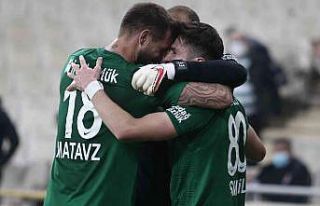 Bursaspor topu rakibe bıraktı, 3 maçta 9 puan aldı