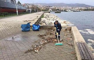 Büyükşehir ekipleri fırtınaya karşı teyakkuz...