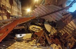 Büyükşehir’de lodos mesaisi