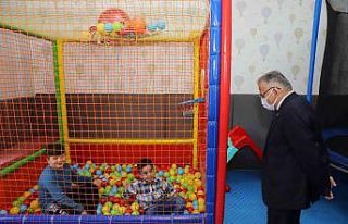 Büyükşehirden özel çocuklara doğum günü sürprizi