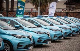 Büyükşehirin elektrikli araçları İzmirlilerin...