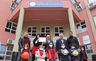 Çevreyi korudular, hediyeleri kazandılar