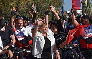 Ceyhan’da karnaval havasında bisiklet turu