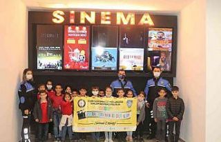 Cizre’de öğrencilere yönelik ücretsiz sinema...