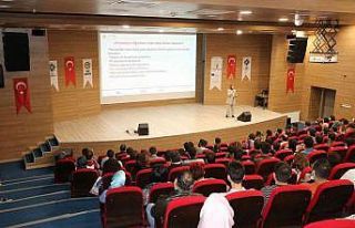 Cizre’de öğretmenlere yönelik eTwinning proje...