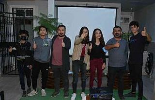 Çocuk Bilim ve Teknoloji Atölyesi öğrencilerinden...