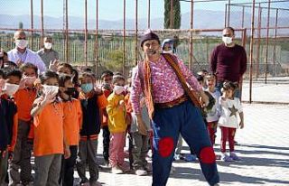 Çocuk Kabaresine bakanlık desteği