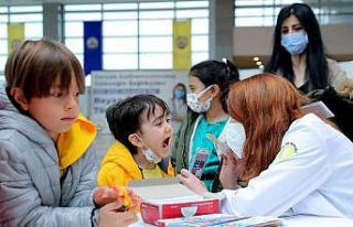 Çocuklara eğlenceli ağız ve diş sağlığı eğitimi