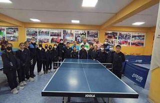 ÇOGEP ile masa tenisi kursuna yazıldılar