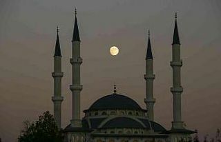 Cumhurbaşkanlığı Külliyesi’nde dolunay manzarası