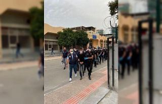 DEAŞ operasyonunda gözaltına alınan 14 kişiden...