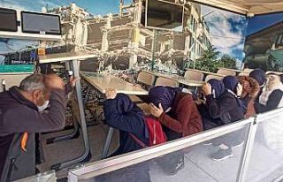 Dedesini depremde kaybeden öğrenci o anları tekrar...