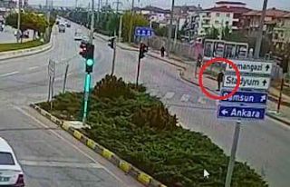 Dengesini kaybeden adam yere düşerken kafasını...