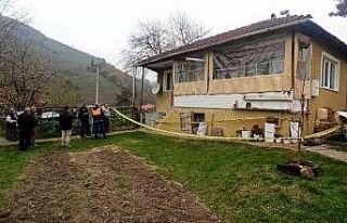 Depremde hasar alan ev tahliye edildi