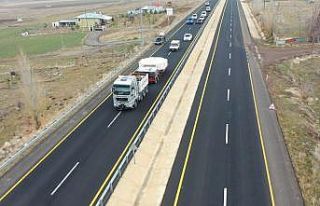 Dev aynanın 5 saatlik yolculuğu havadan görüntülendi