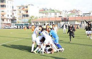 Develispor 90+9’da güldü