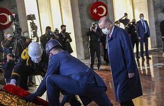 Devletin zirvesi Anıtkabir’de
