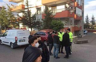 Direksiyon hakimiyetini kaybetti park halindeki 3...